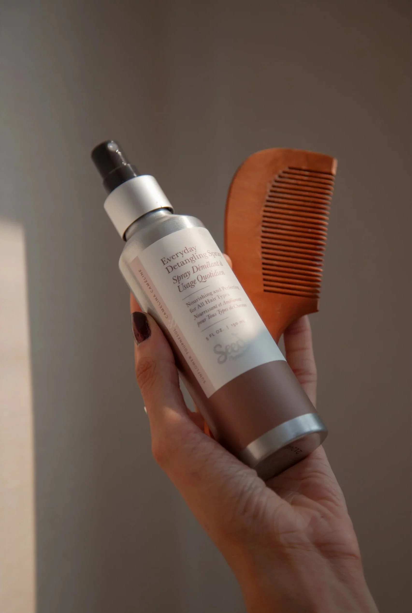 Detangling Hair Spray - Image 3