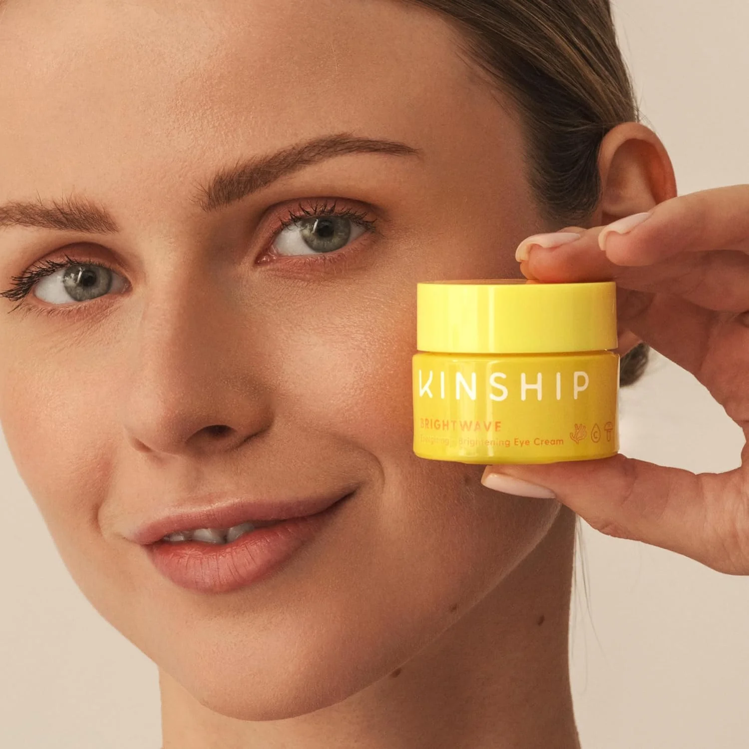 Brightwave Vitamin C Brightening & Energizing Eye Cream - Image 2