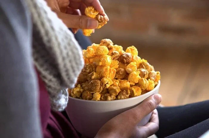 Cheese & Caramel Mix Popcorn - Image 3