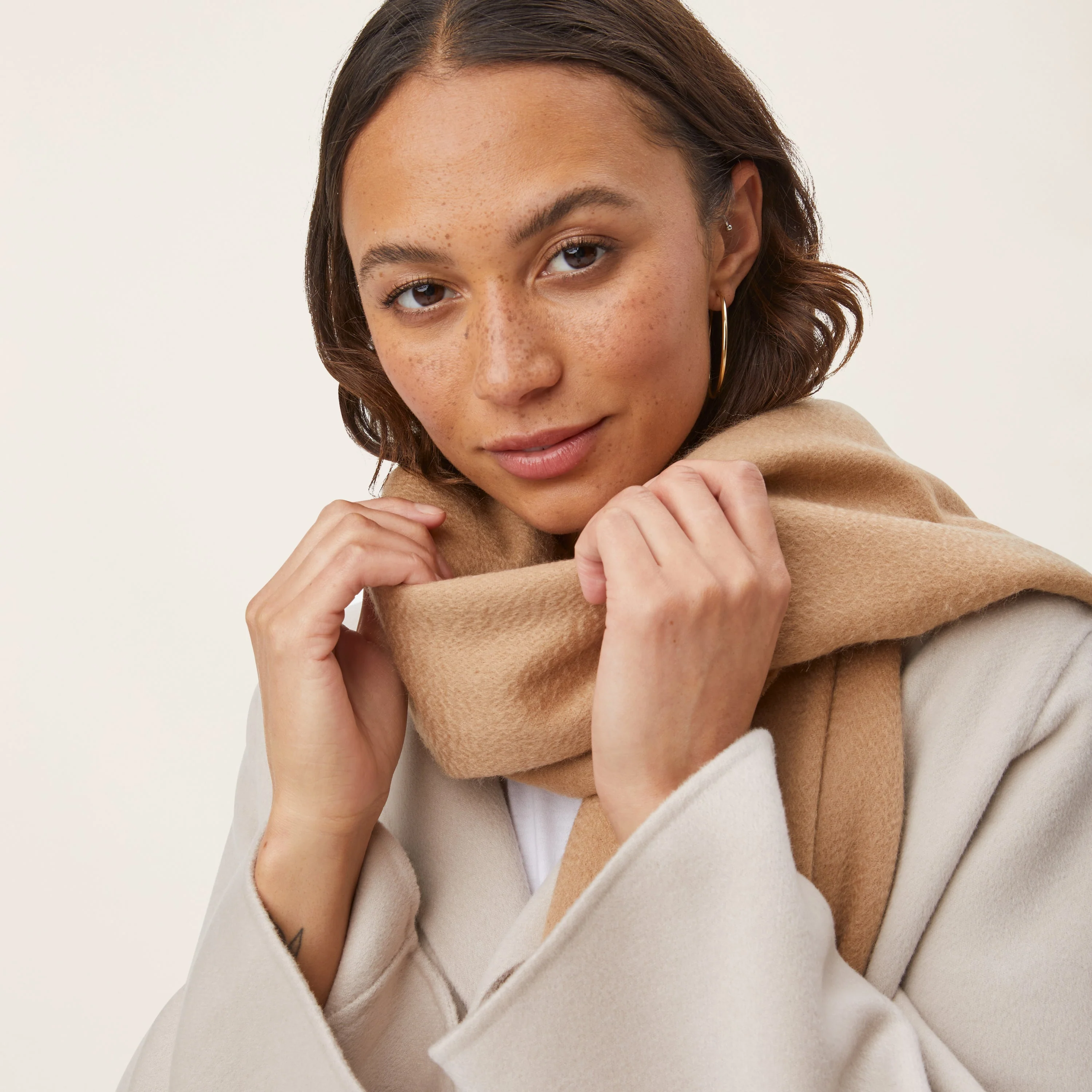 Cleo Oversized Cashmere Scarf - Image 12