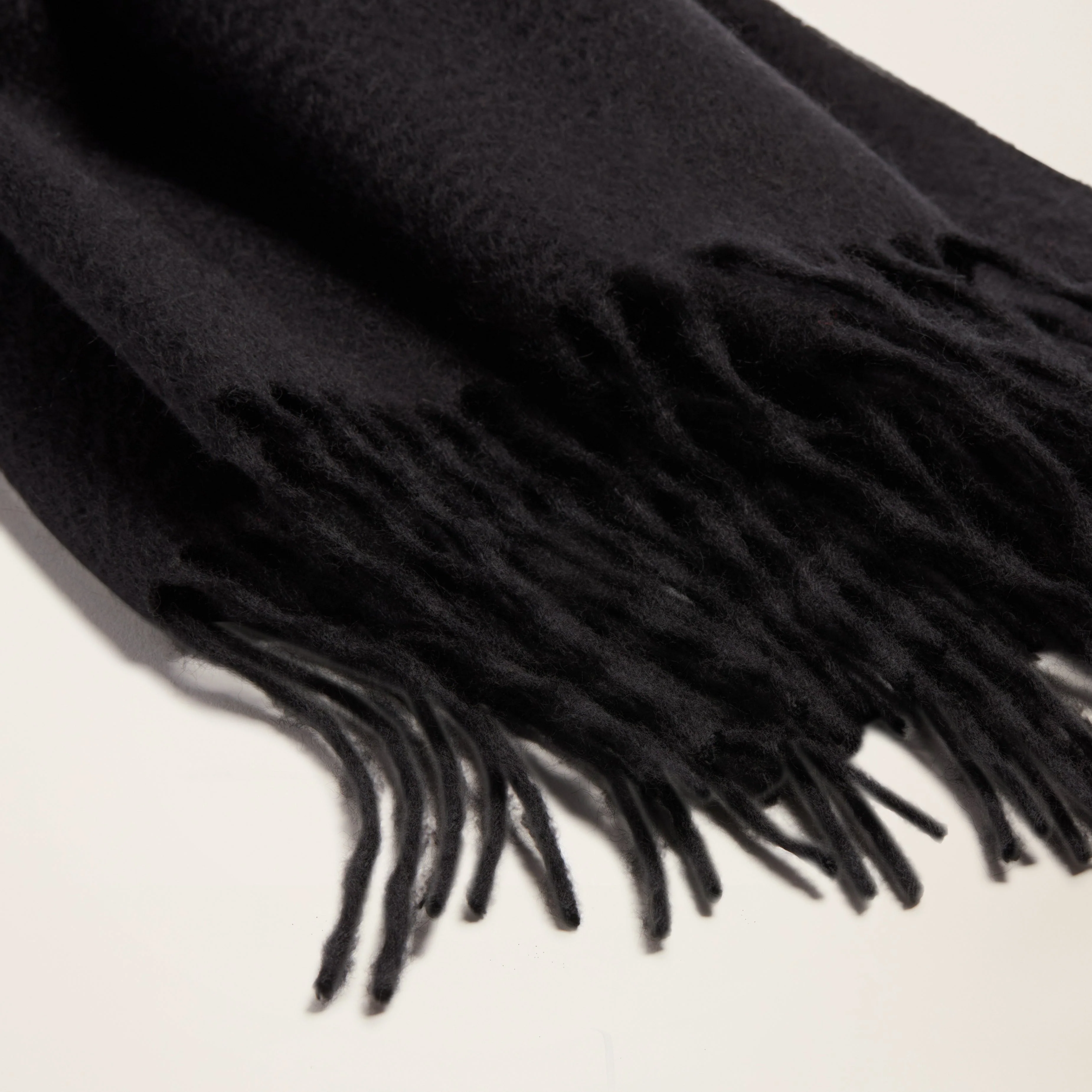 Cleo Oversized Cashmere Scarf - Image 2