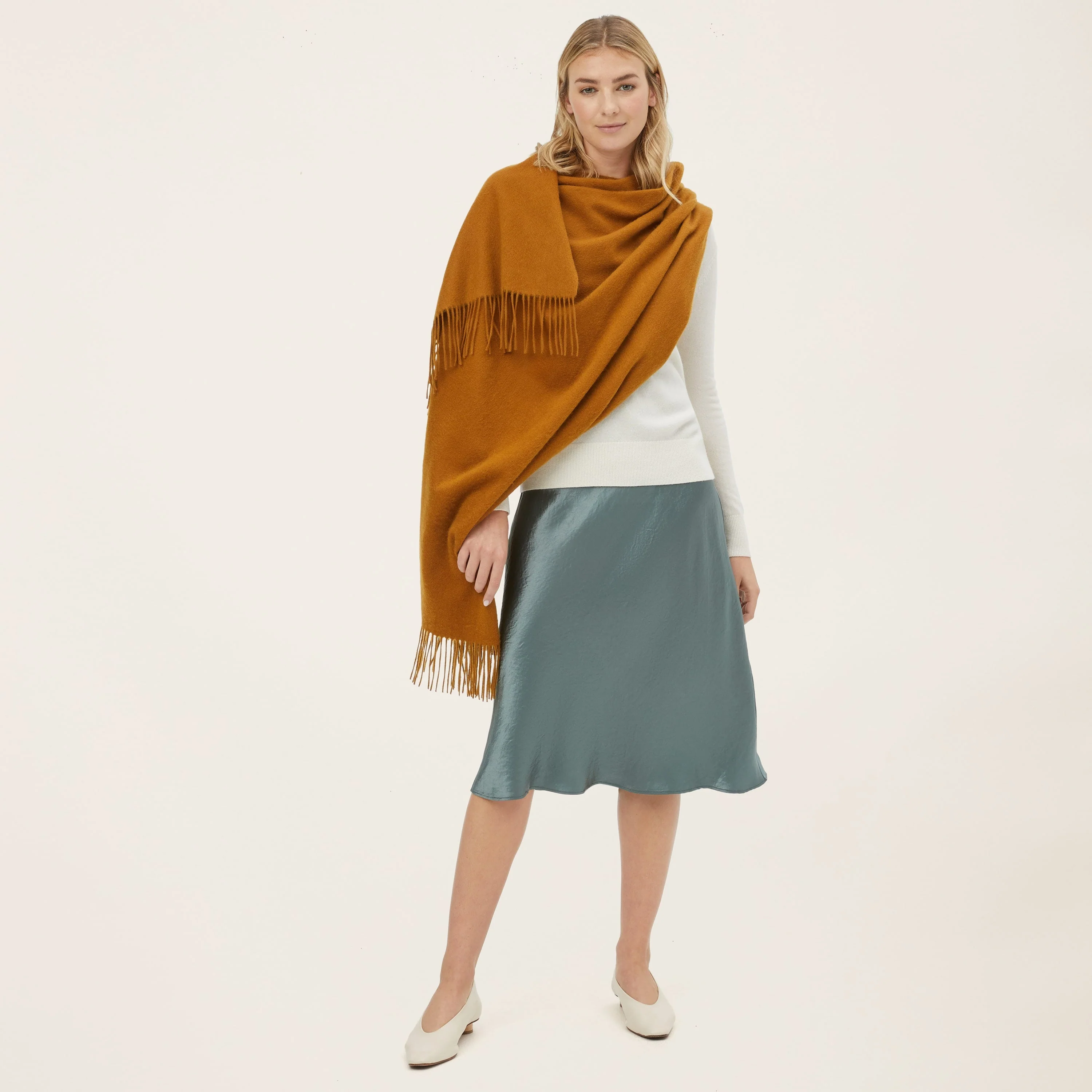 Cleo Oversized Cashmere Scarf - Image 20