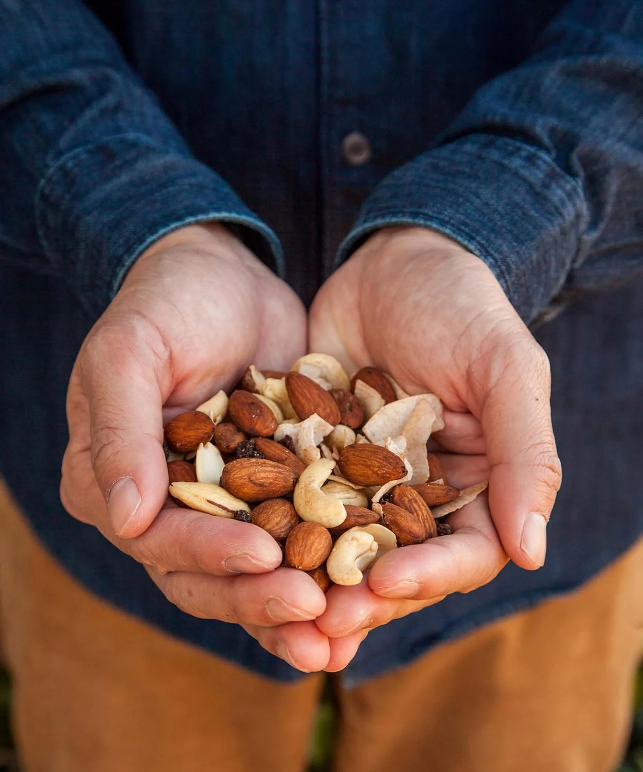 Sprouted Almonds and Cashews - Cinnamon Java and Coffee Soaked (8 Snack Packs) - Image 4
