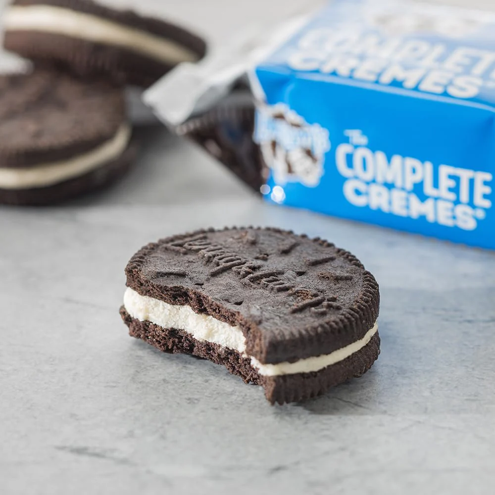 Lenny & Larry's S The Complete Cremes Plant-Based Protein Cookies Chocolate - Image 9