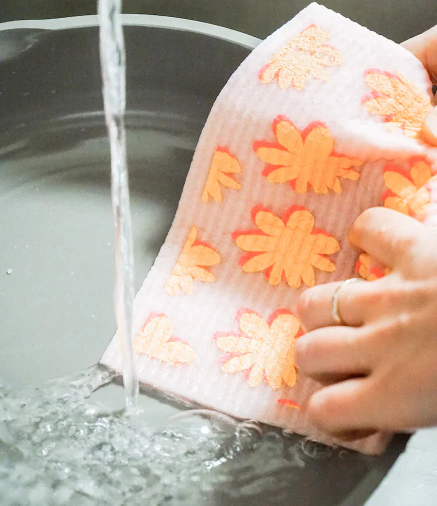 Compostable Sponge Cloth Pack - Dots & Spots Pattern (4 Pack) - Image 3