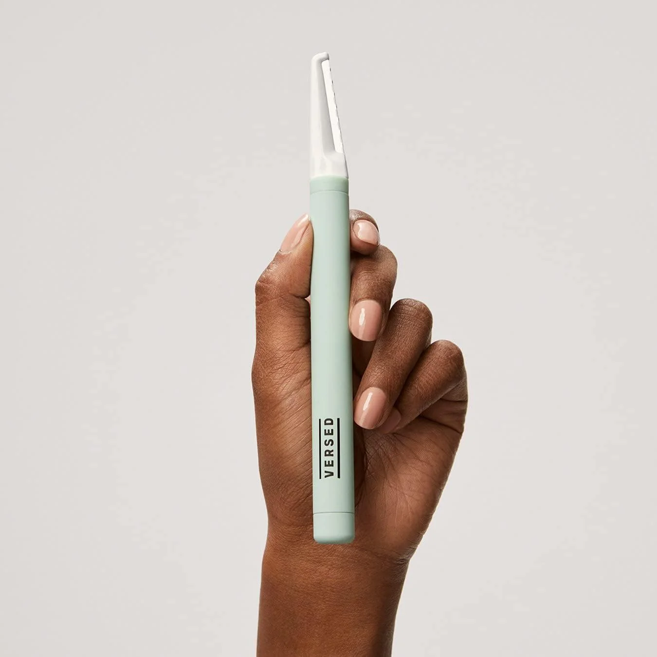 Dermaplaner Razor - Reusable, Pro-Grade Facial Exfoliator - Image 3