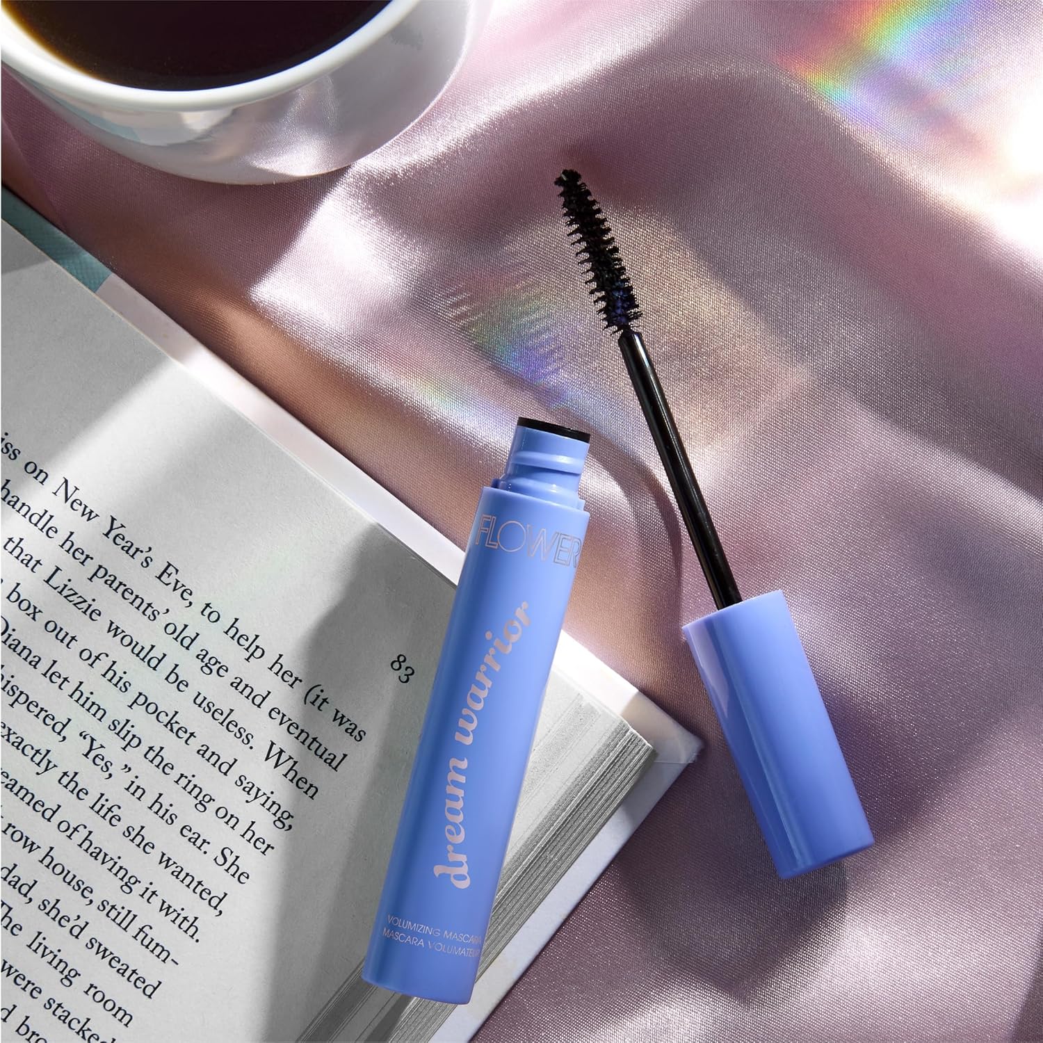 Dream Warrior Volumizing Mascara - Image 4