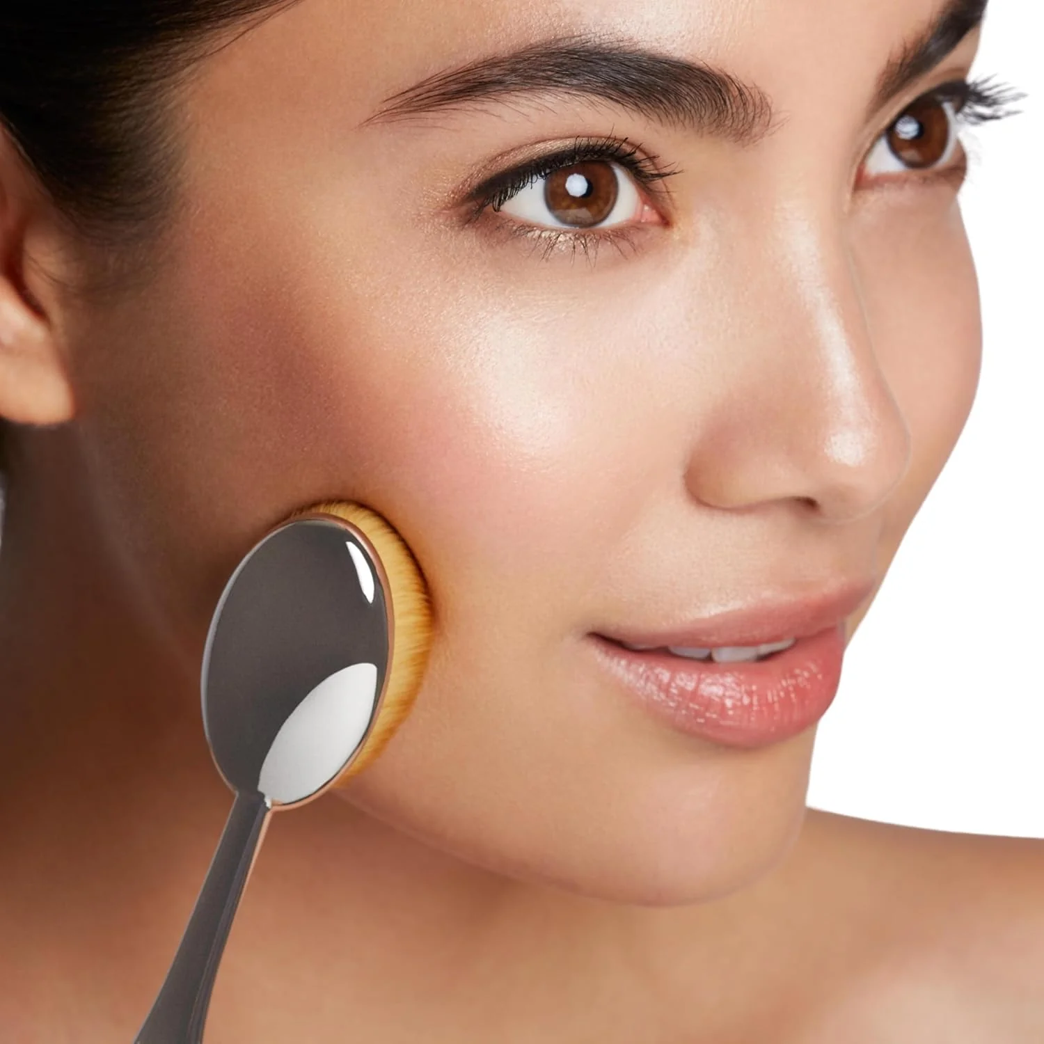 Elite Oval 7 Makeup Brush - Mirror Finish - Image 6