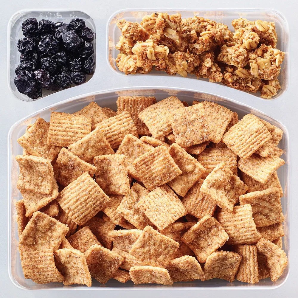 Go Box - Cinnamon Toast Crunch Cereal, Dried Blueberries, and Honey Granola Bites (3CT) - Image 2