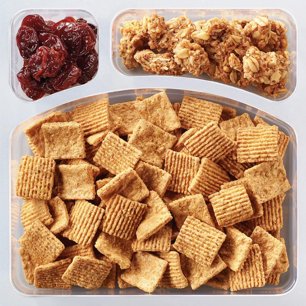 Golden Grahams Cereal, Dried Cherries, and Honey Granola Bites - Go Box (3 Trays) - Image 2