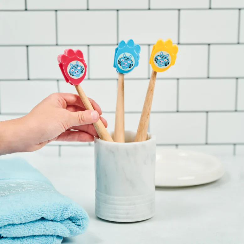Kid's Snap-On Toothbrush Protection - Image 2