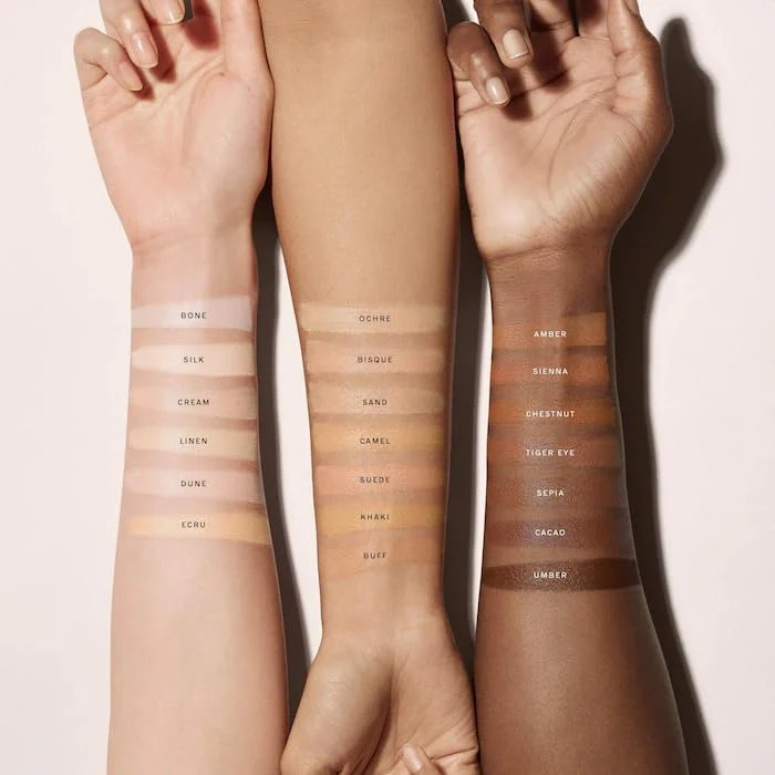 Minimalist Perfecting Complexion Foundation & Concealer Stick - Amber - Image 3