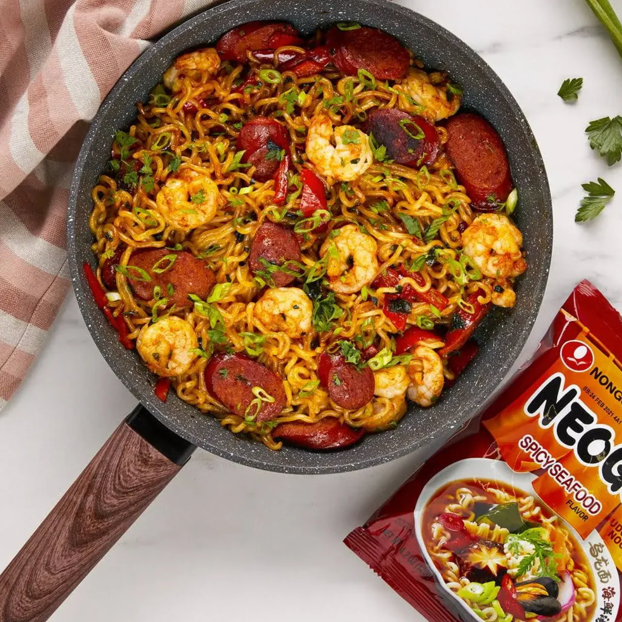Spicy Seafood Noodles (10 Pack) - Image 3