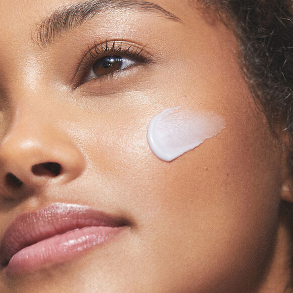 Plant Stem Cell Retinol Alternative Moisturizer - Image 3