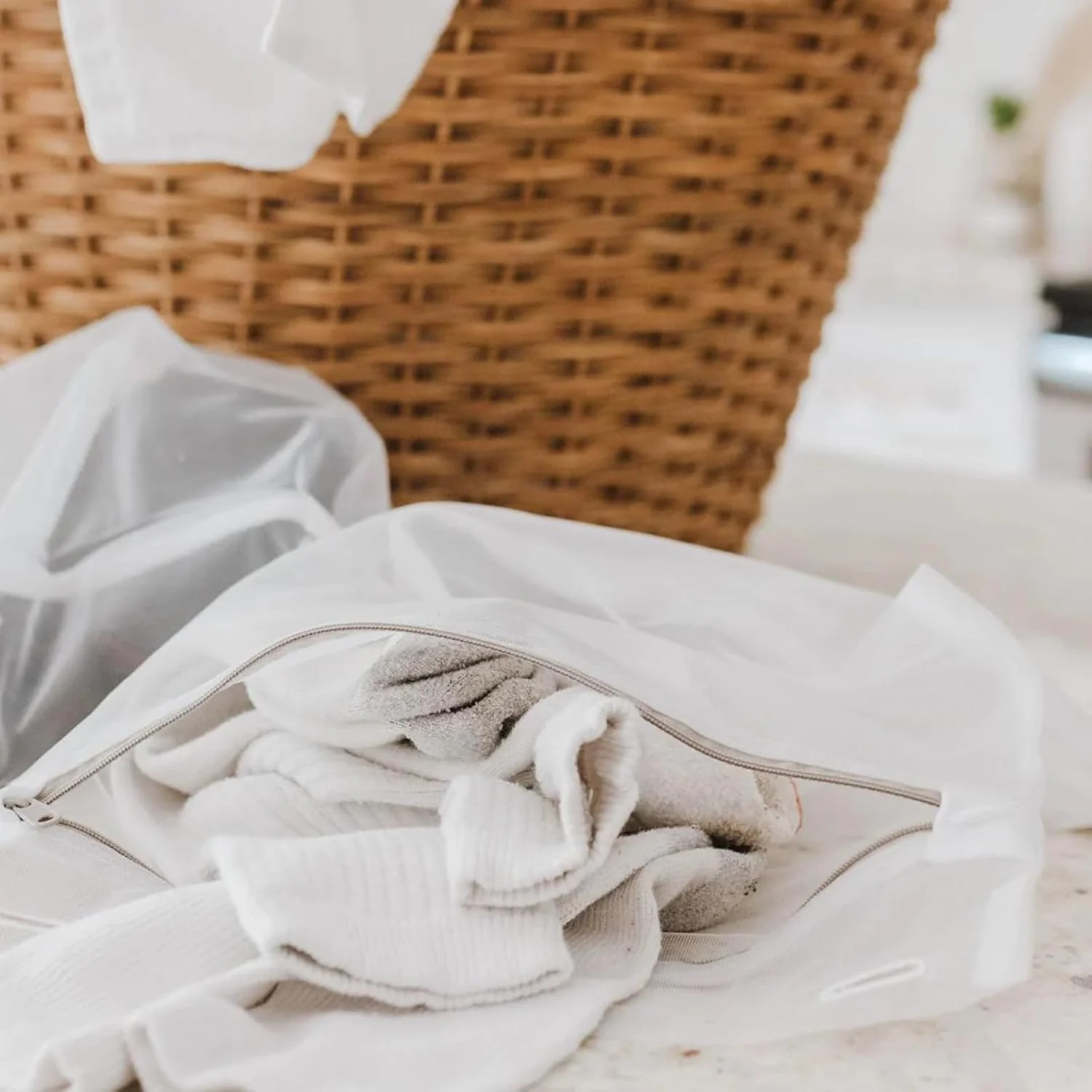 Recycled Mesh Laundry Bags - White (4 CT) - Image 3
