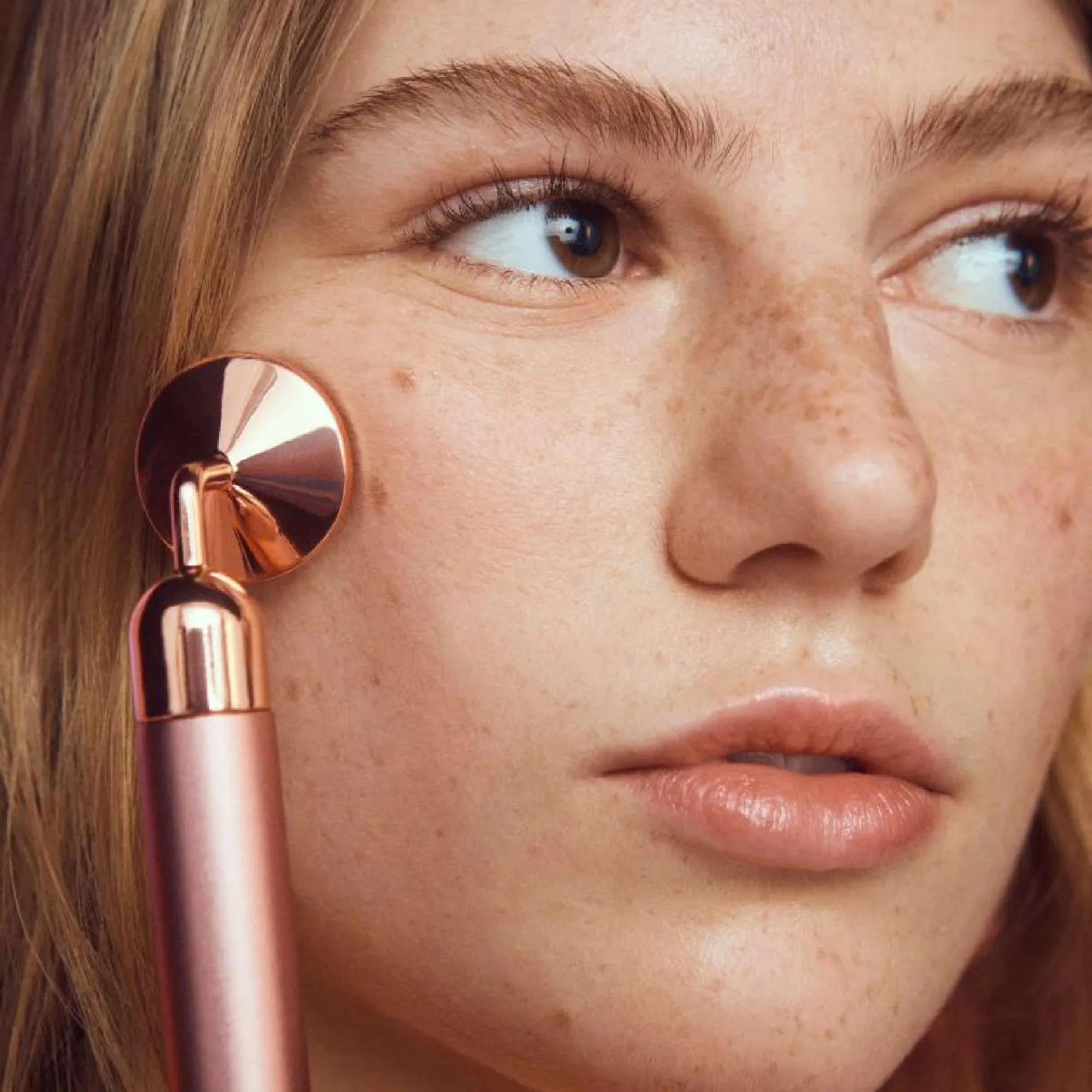 Rose Quartz Vibrating Facial Roller - Image 3