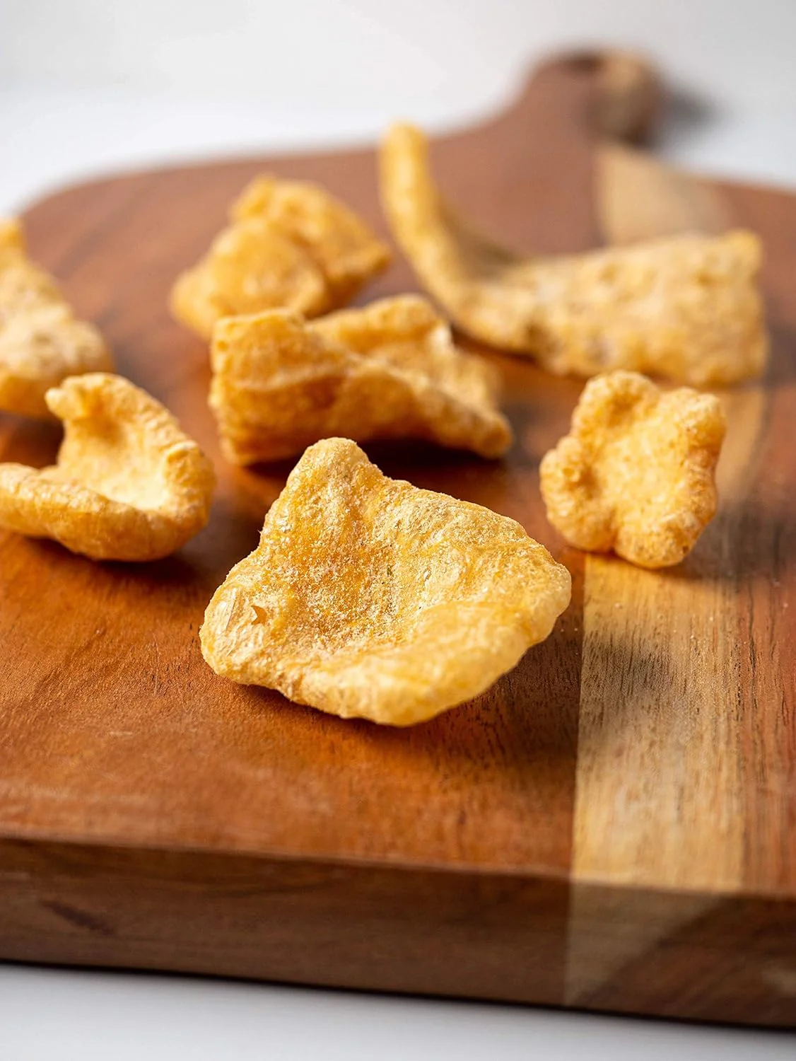 Sea Salt and Cracked Pepper Pork Rinds (6 Pack) - Image 3