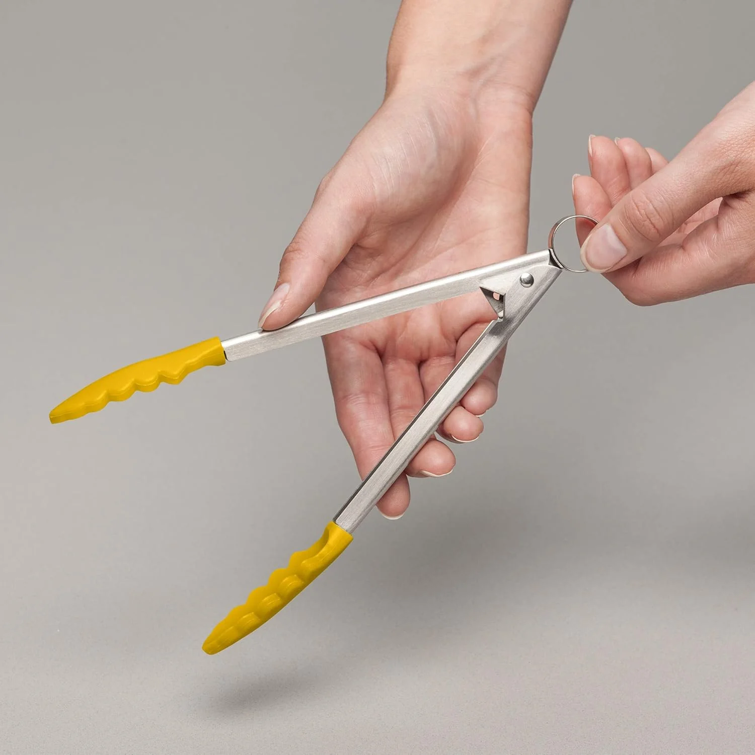 Silicone Cook's Tongs - Mustard - Image 7