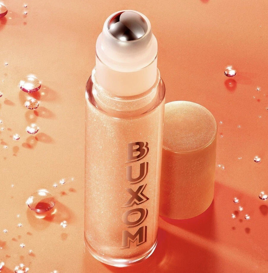 Summer Babe Plumping Lip Oil in Beaming - Image 2