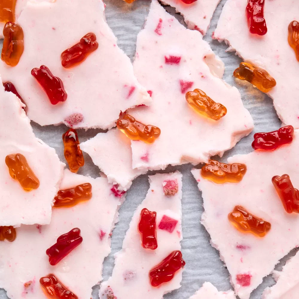 Summer Strawberry Fruit Snacks (10 CT) - Image 4