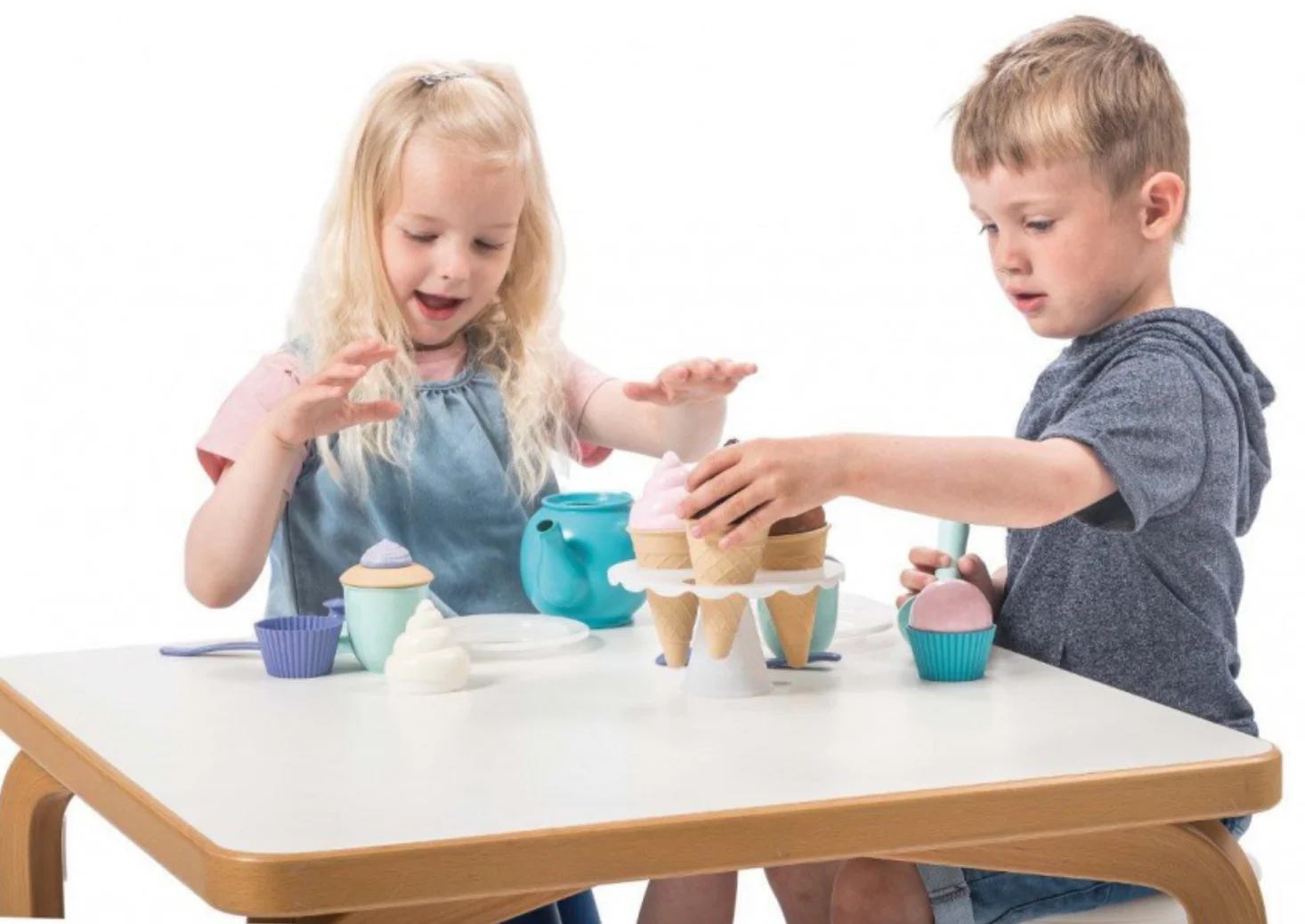Thorbjorn Tea Set in Box - Image 5