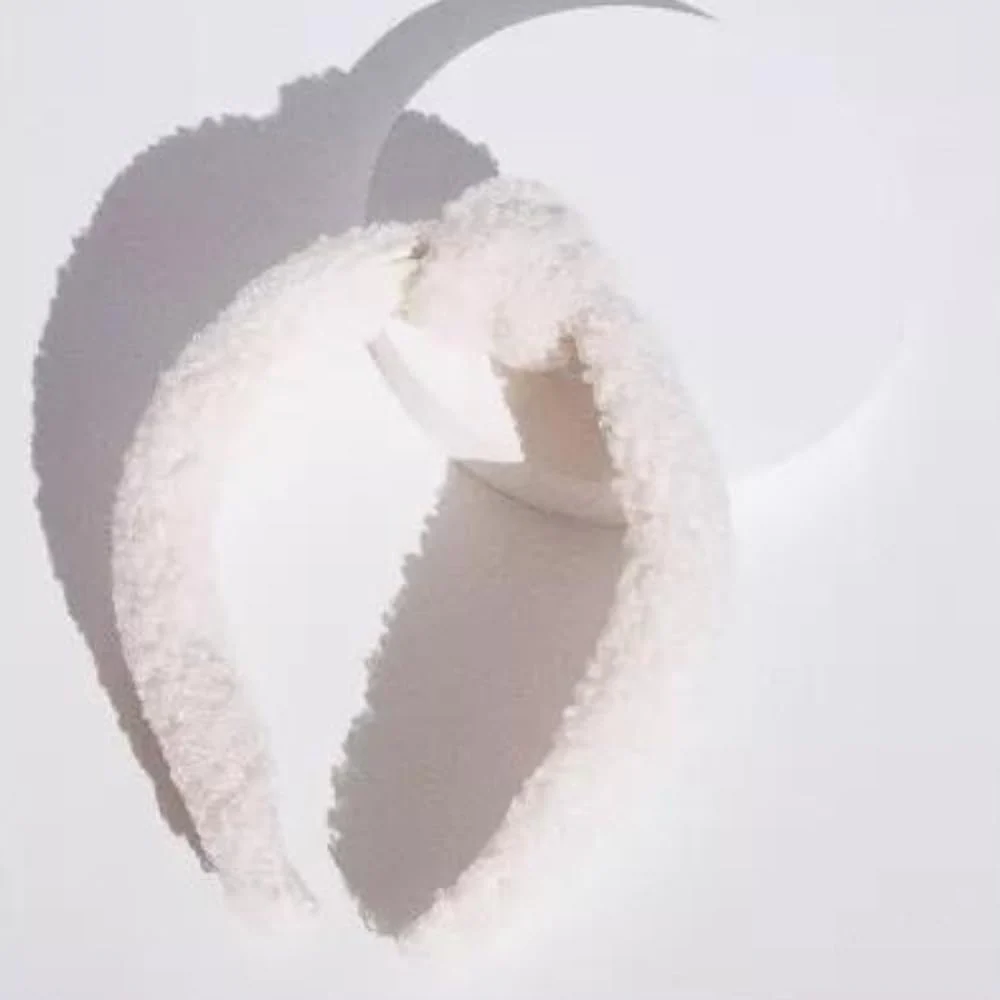 The Cozy Headband - White - Image 5