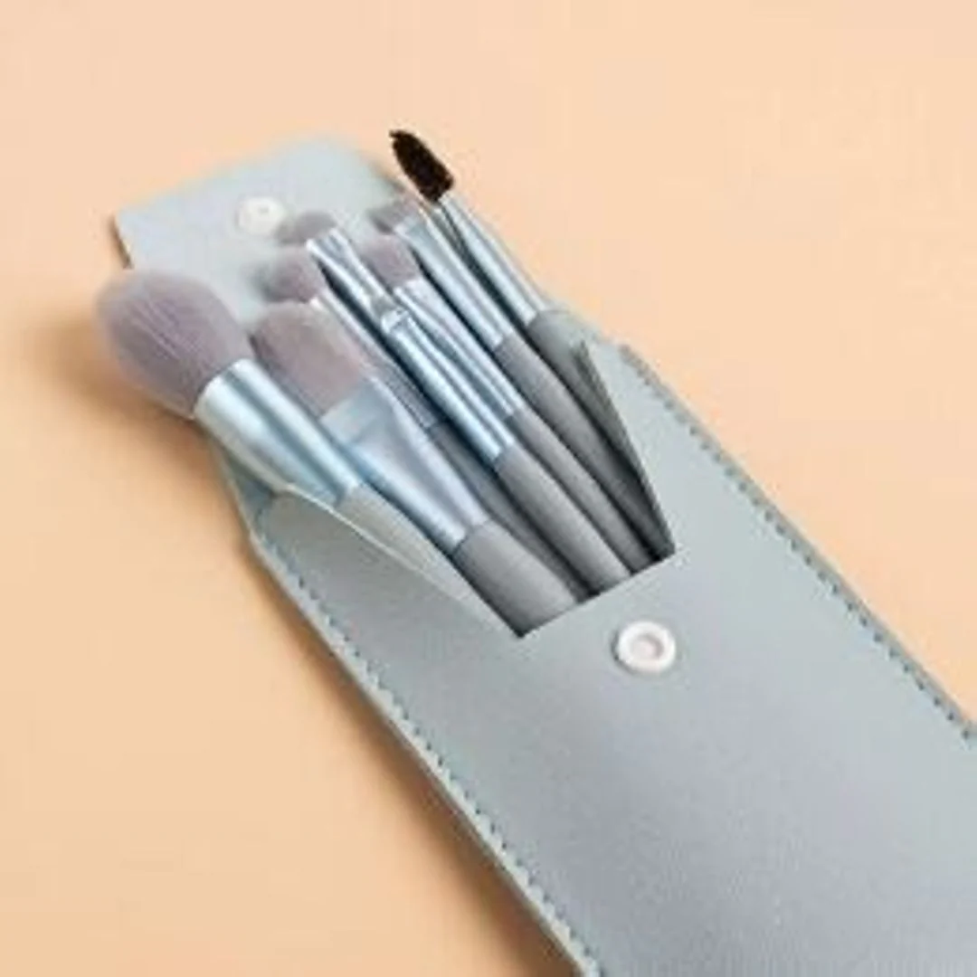 Travel Makeup Brush Set (7 Brush PCS) - Image 3