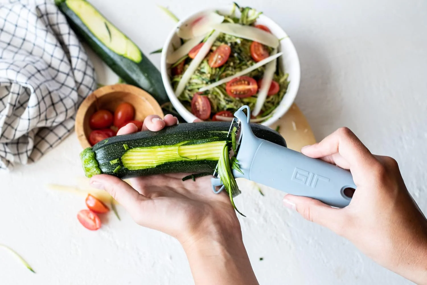 Y-Handle Julienne Peeler - Navy - Image 2